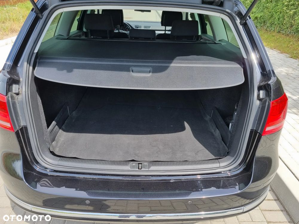 Volkswagen Passat 2.0 TDI Comfortline DSG - 13