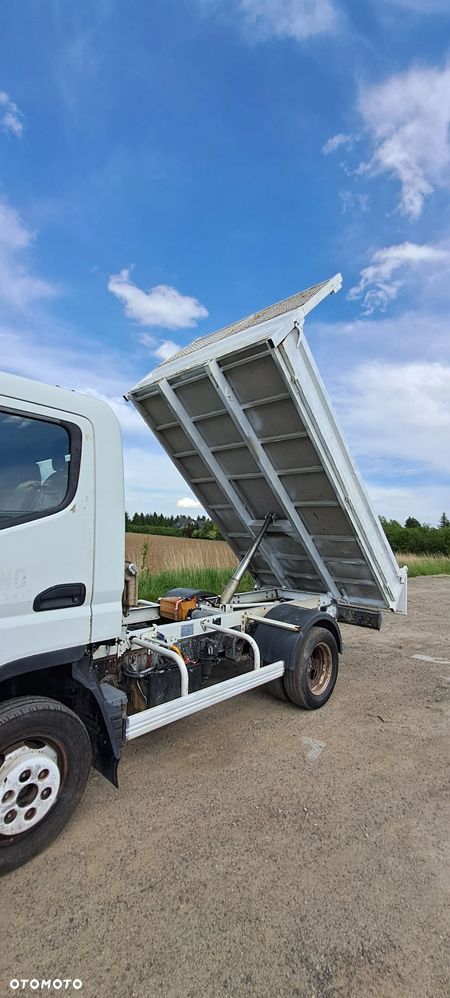 Mitsubishi Canter Fuso - 8