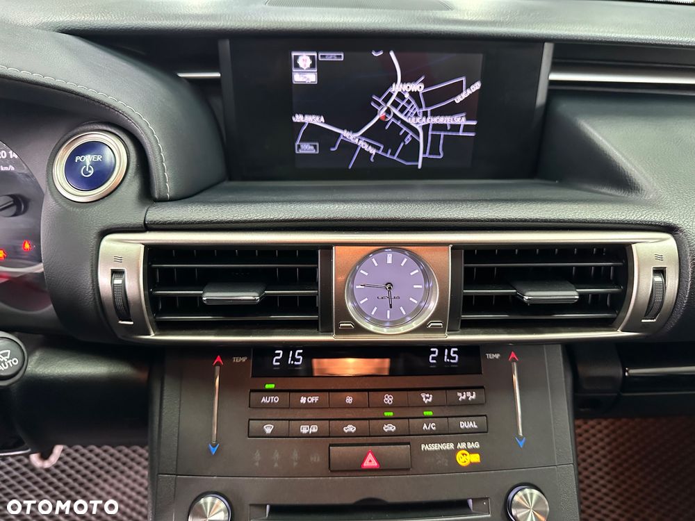 Lexus IS ver-300h-style-edition - 21