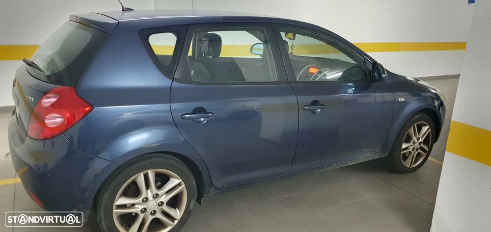 Kia Ceed 1.6 CRDi EX - 8