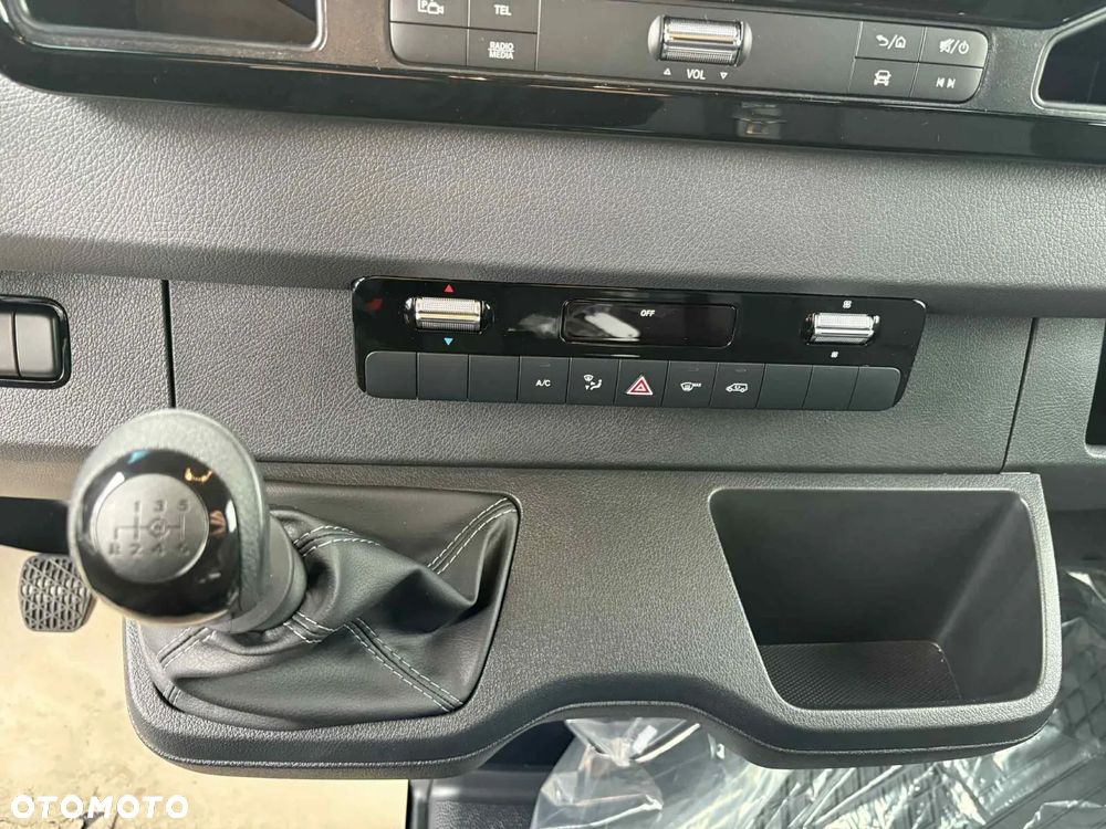 Mercedes-Benz Sprinter 517 - 9