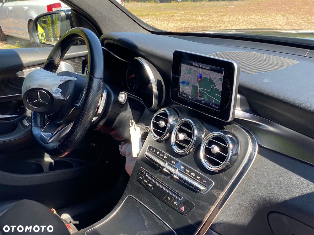 Mercedes-Benz GLC Coupe 250 4-Matic - 22