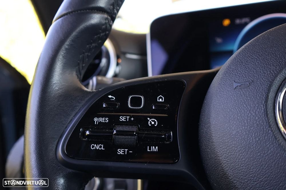 Mercedes-Benz A 180 d Style Plus Aut. — fotografia 22