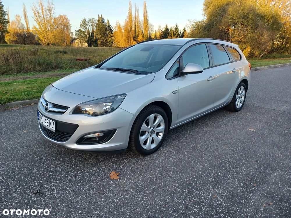 Opel Astra IV 1.6 CDTI Cosmo - 1