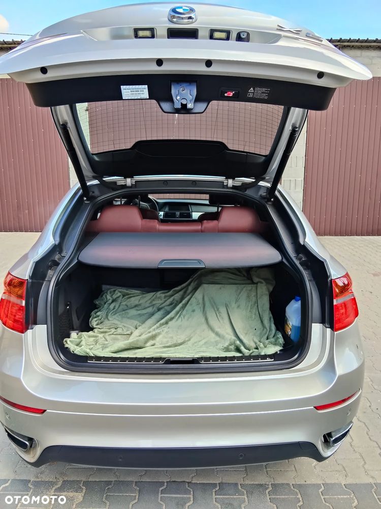 BMW X6 50i xDrive - 14