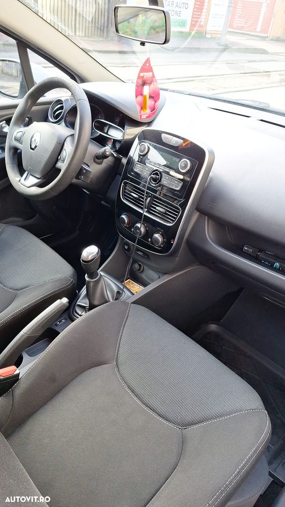 Renault Clio - 7