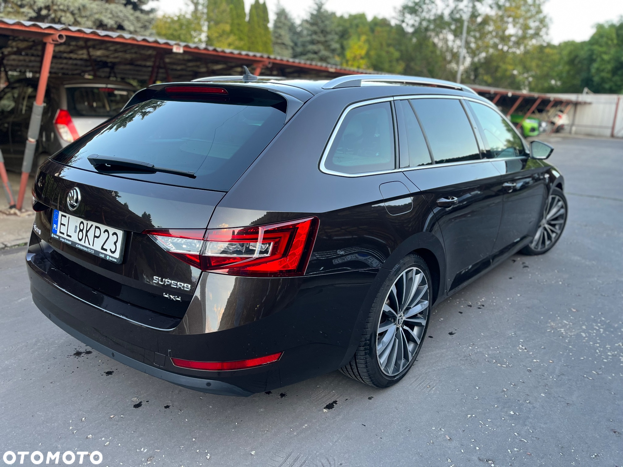 Skoda Superb 2.0 TDI 4x4 L&K DSG - 4