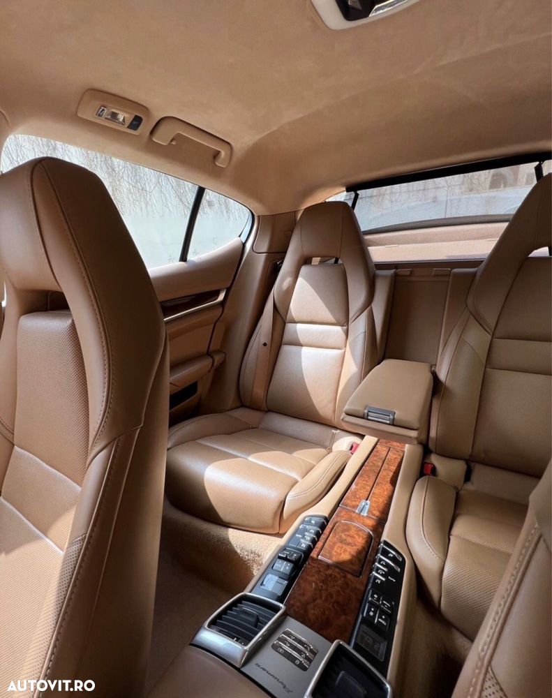 Porsche Panamera 4S PDK - 6