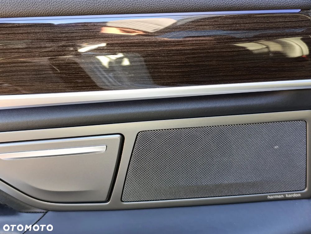 BMW Seria 7 740Li - 21