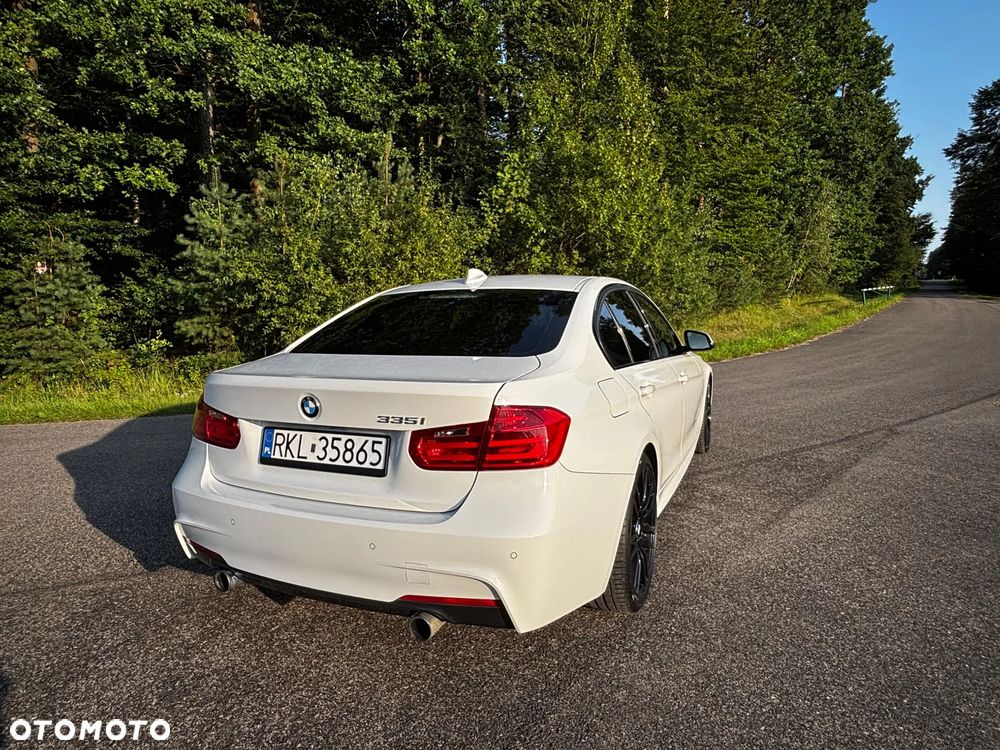 BMW Seria 3 335i - 17