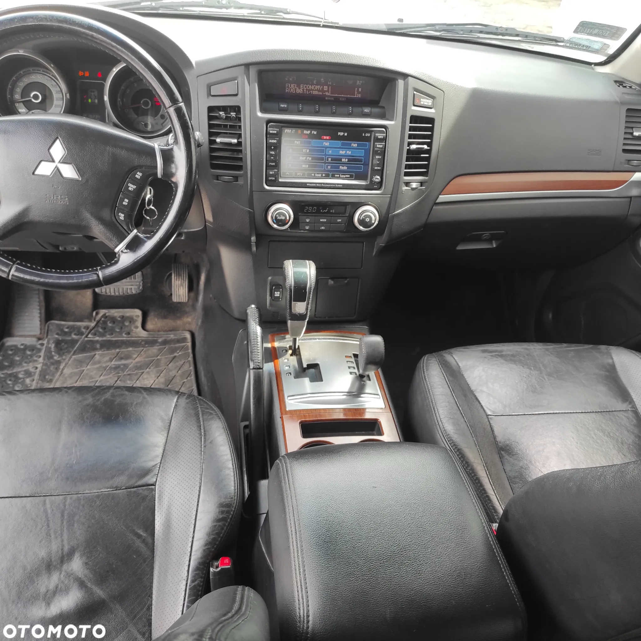 Mitsubishi Pajero - 7