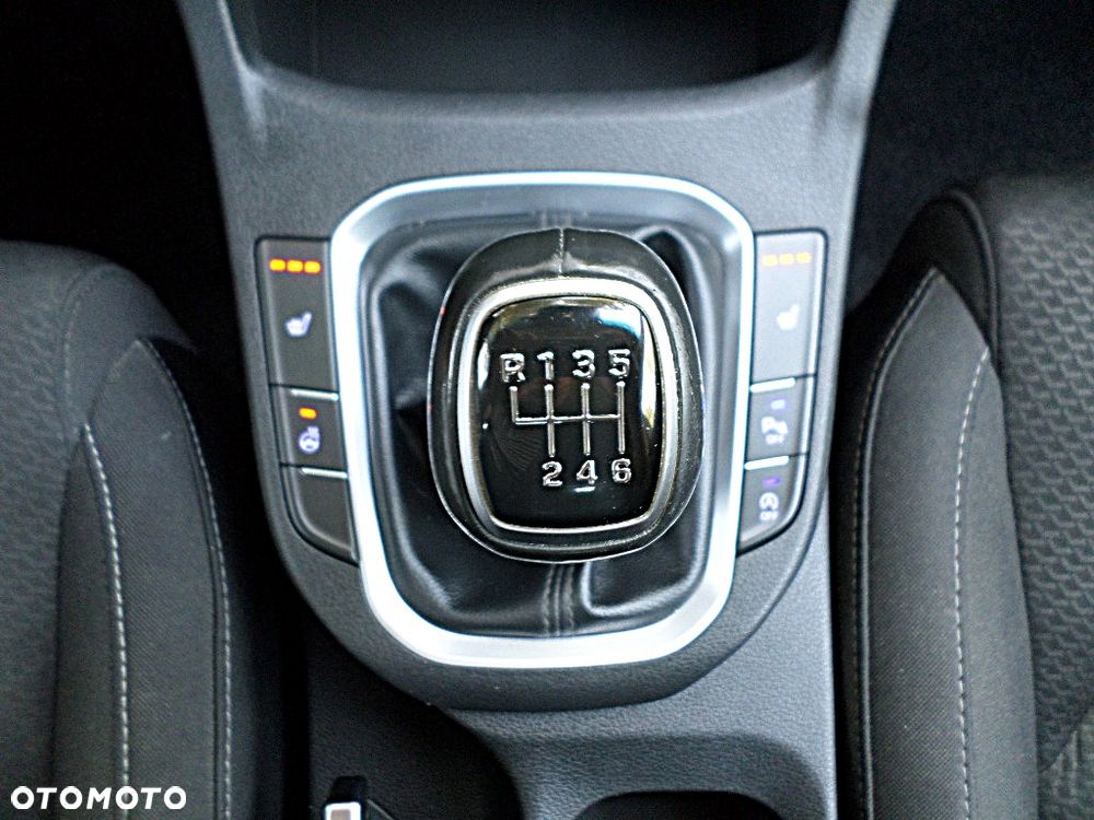 Hyundai i30 blue Kombi 1.4 Style - 14