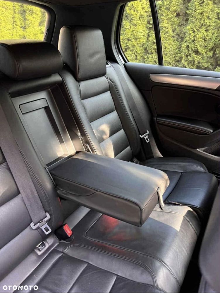 Volkswagen Golf - 23