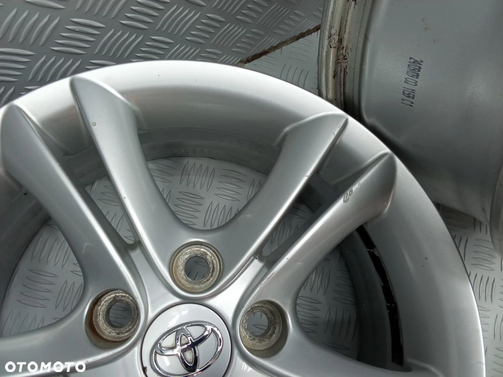 Felgi Toyota Auris Corolla Avensis 6,5Jx16 et39 5x114,3 - 8