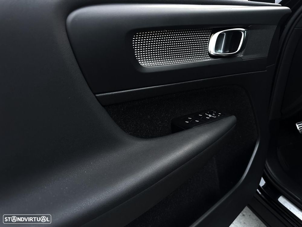 Volvo XC 40 1.5 T5 PHEV R-Design Expression - 8