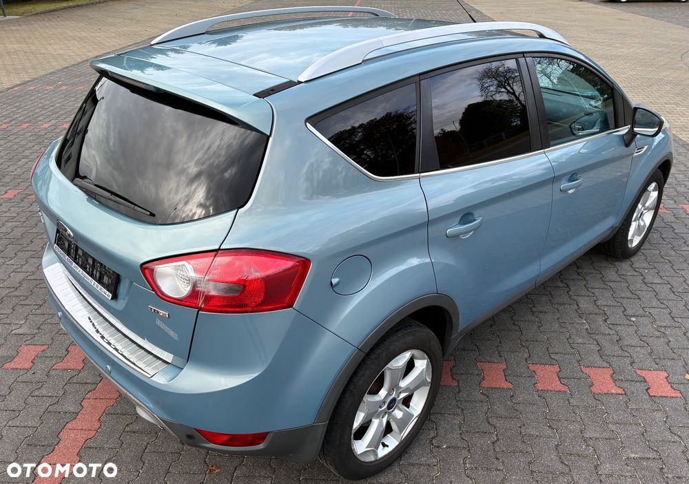 Ford Kuga 2.0 TDCi 2x4 Titanium - 9
