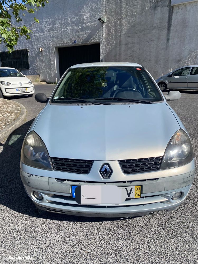 Renault Clio 1.2 16V Confort - 1