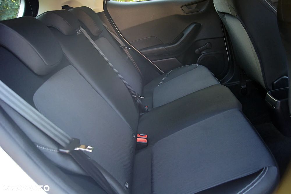 Ford Fiesta 1.1 S&S COOL&CONNECT - 32