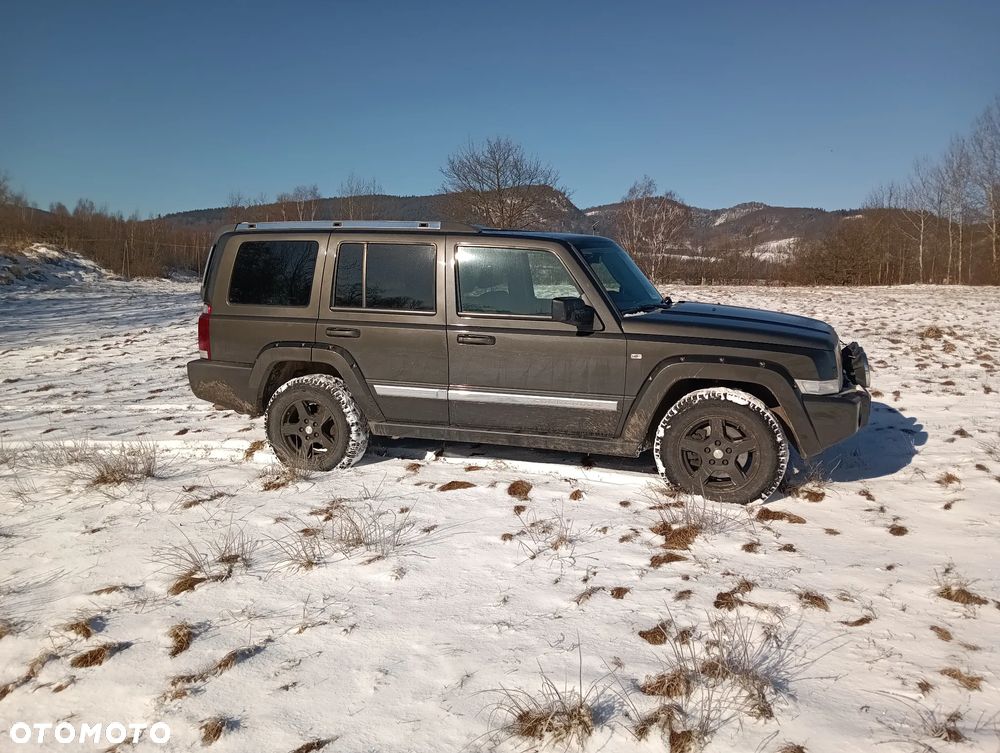 Jeep Commander 5.7 V8 HEMI Automatik Overland - 11