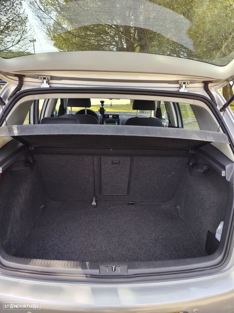 VW Golf 1.9 TDi Confortline DSG - 47