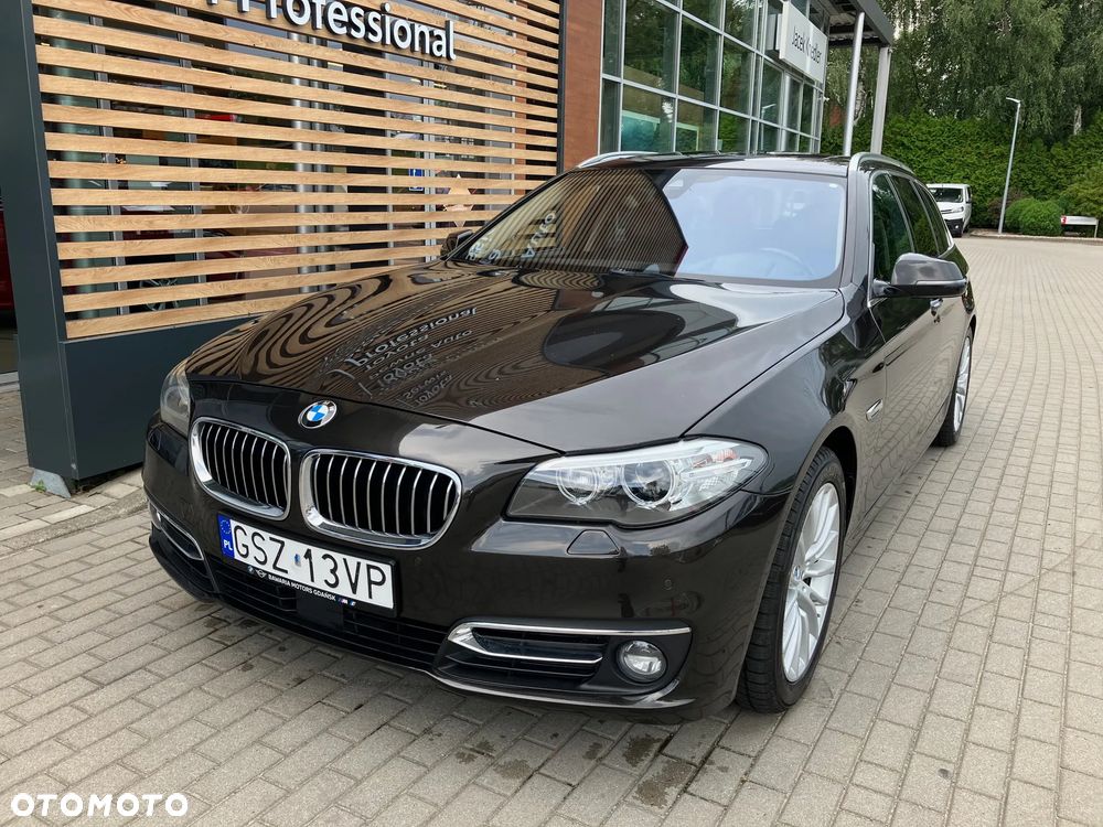 BMW Seria 5 530d xDrive Luxury Line - 1