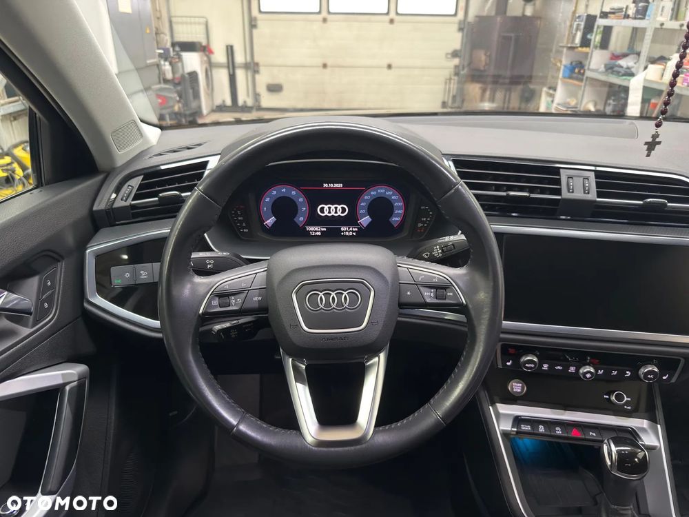 Audi Q3 - 22