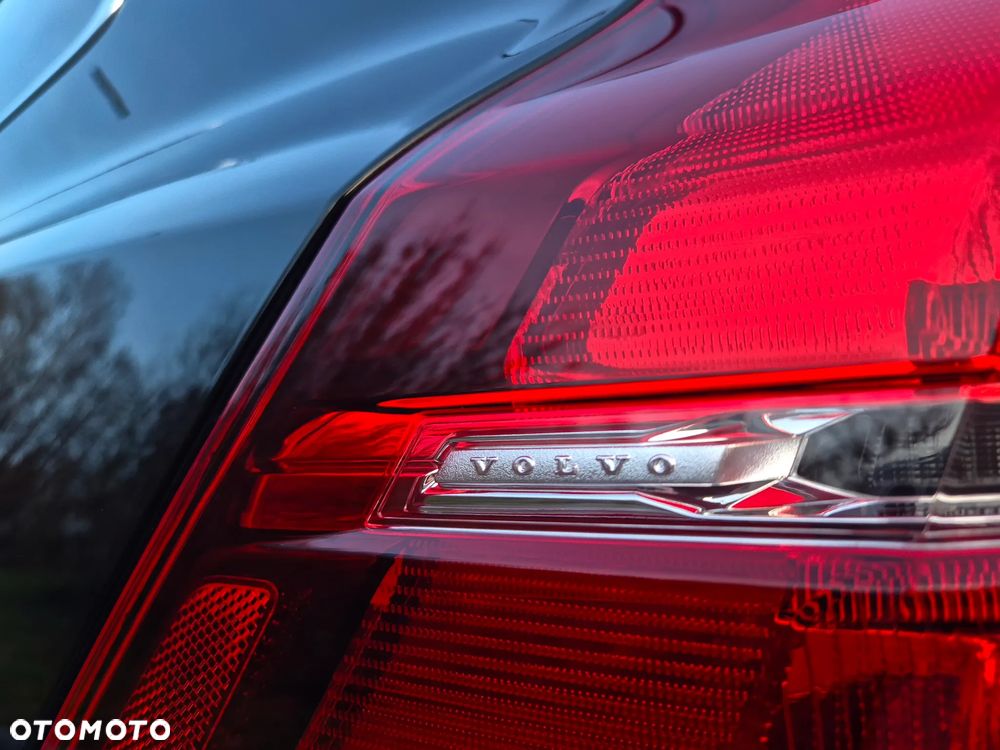 Volvo XC 60 B4 D AWD Geartronic Inscription - 20