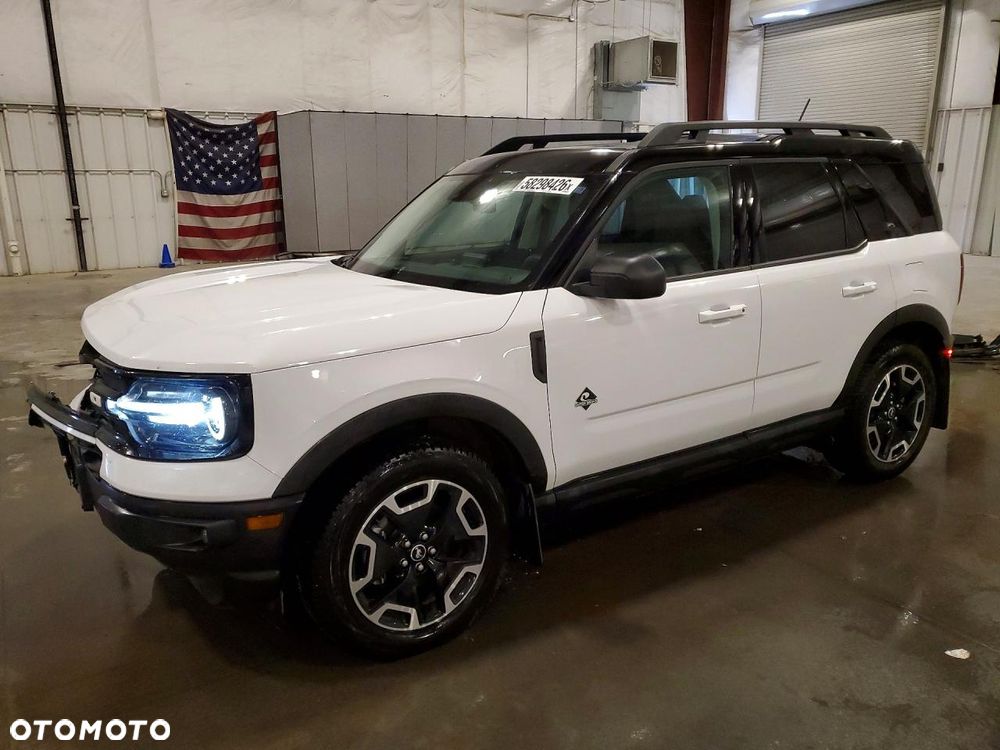Ford Bronco - 1