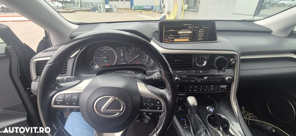 Lexus Seria RX - 4