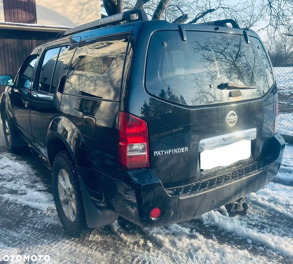 Nissan Pathfinder 2.5 DCi Elegance / LE - 3