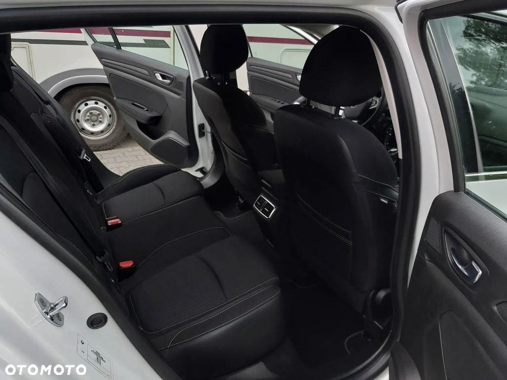 Renault Megane 1.5 Blue dCi Limited - 17