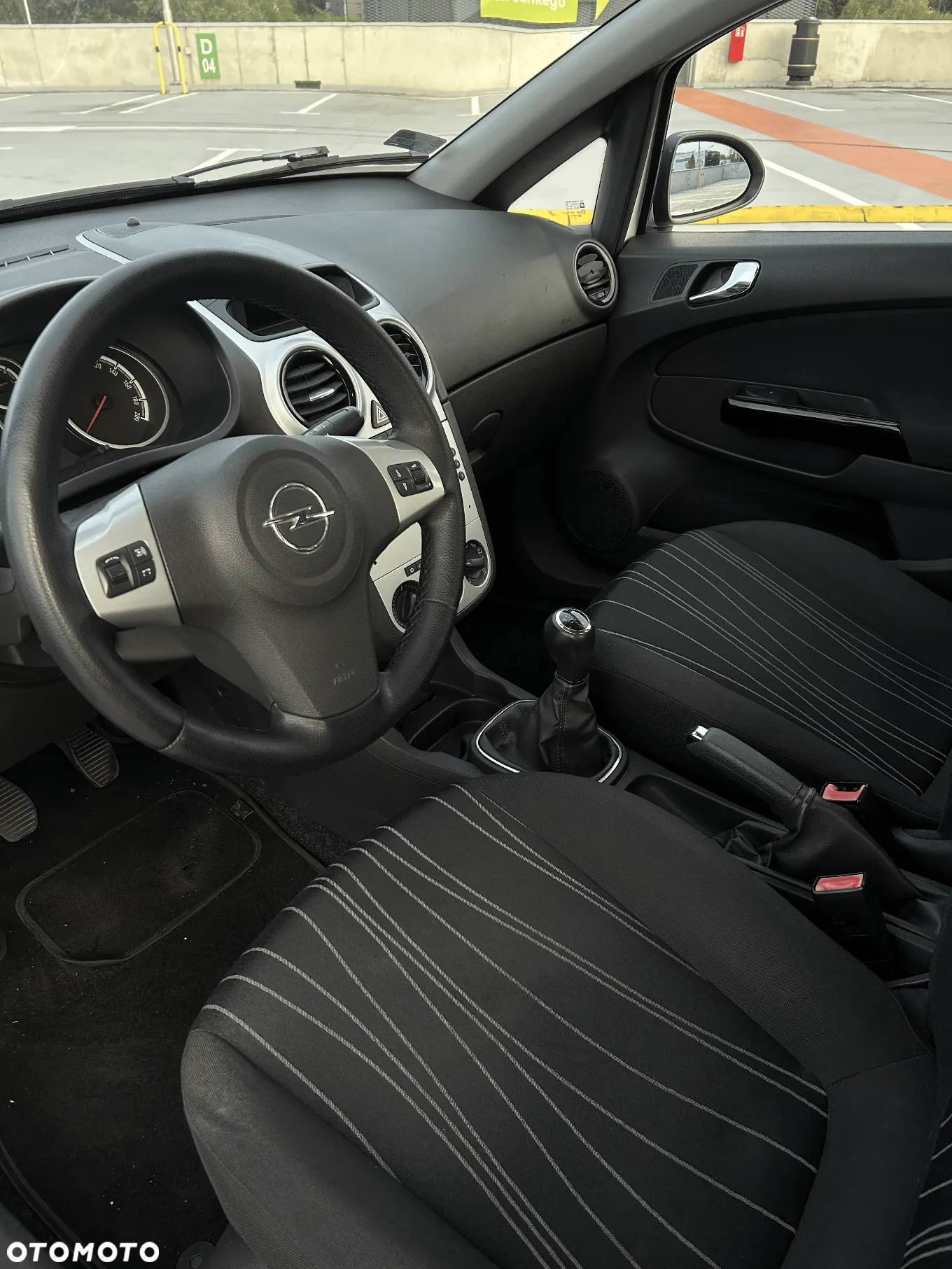 Opel Corsa 1.2 16V - 10