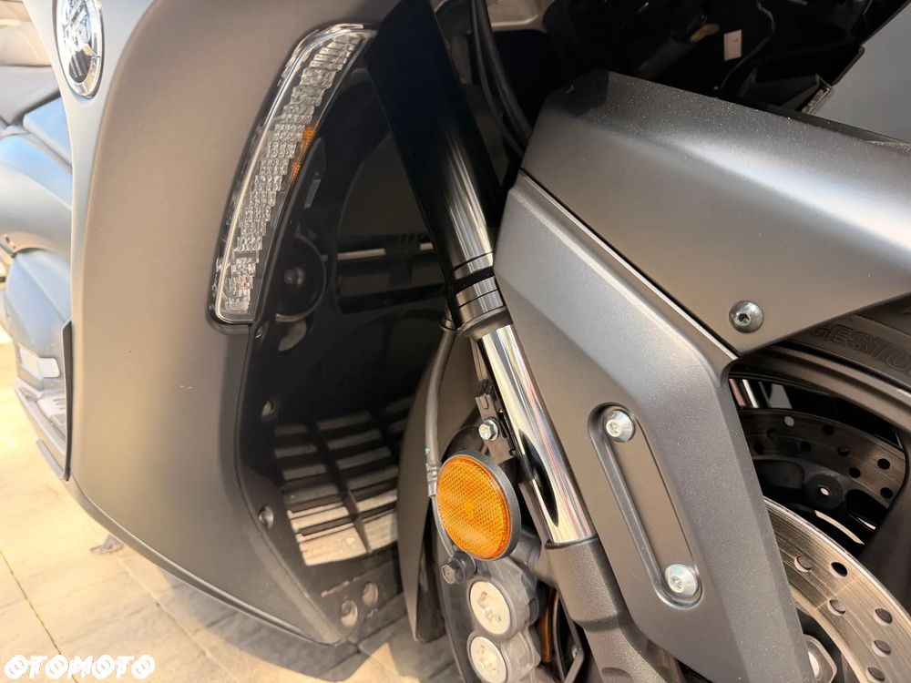 Yamaha Tmax - 32