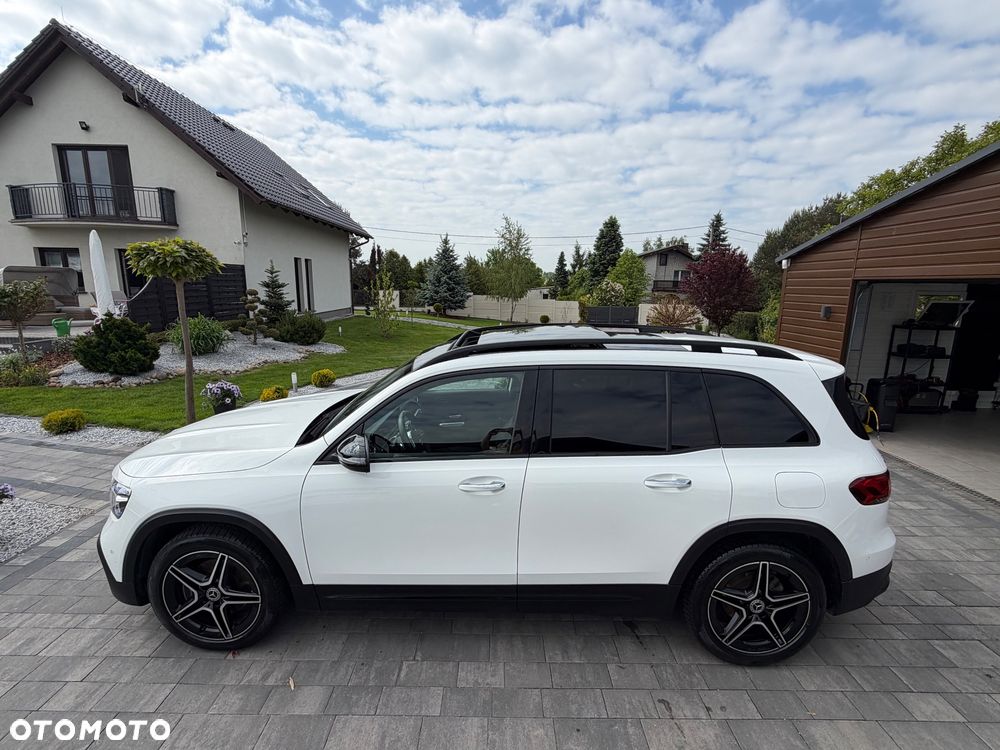 Mercedes-Benz GLB 200 4-Matic AMG Line 8G-DCT - 12
