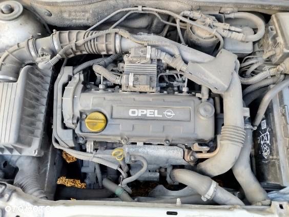 Opel Astra - 5