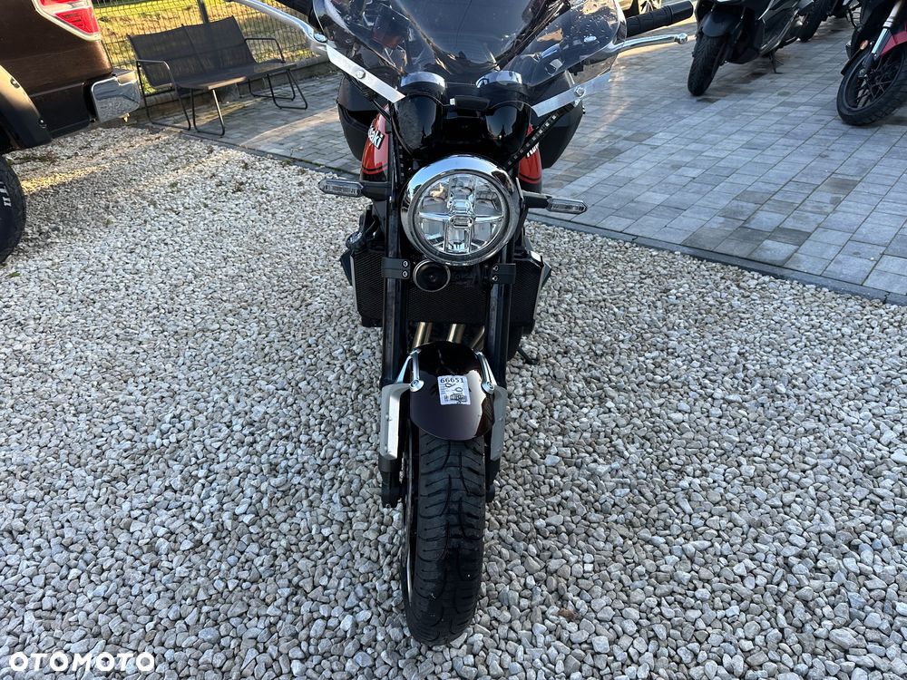 Kawasaki Z 900 RS - 15