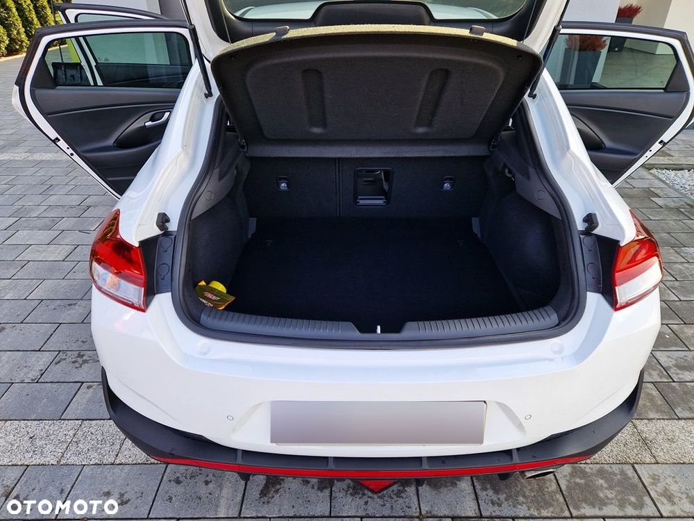 Hyundai i30 1.5 T-GDI 48V-Hybrid DCT Advantage - 18