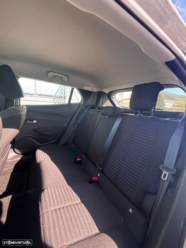 Peugeot e-2008 Active Pack - 11