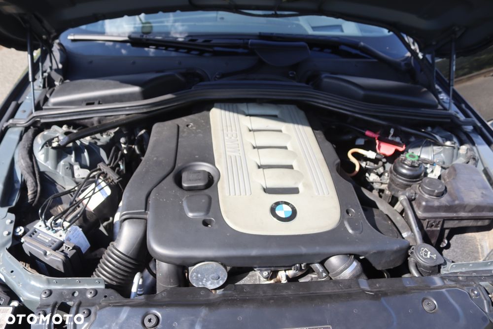 BMW Seria 5 525d Edition Exclusive - 19