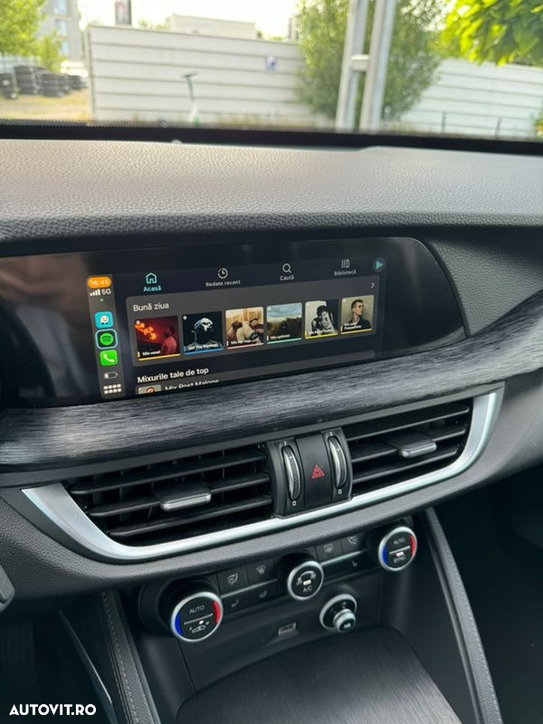 Alfa Romeo Stelvio - 14
