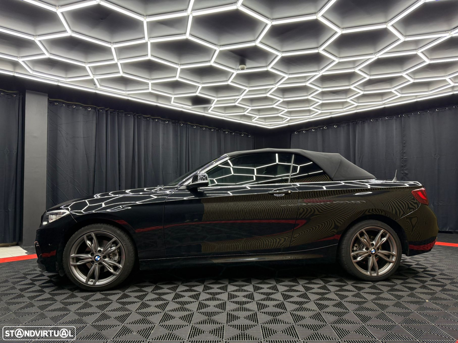 BMW 220 d Cabrio Pack M Auto - 14