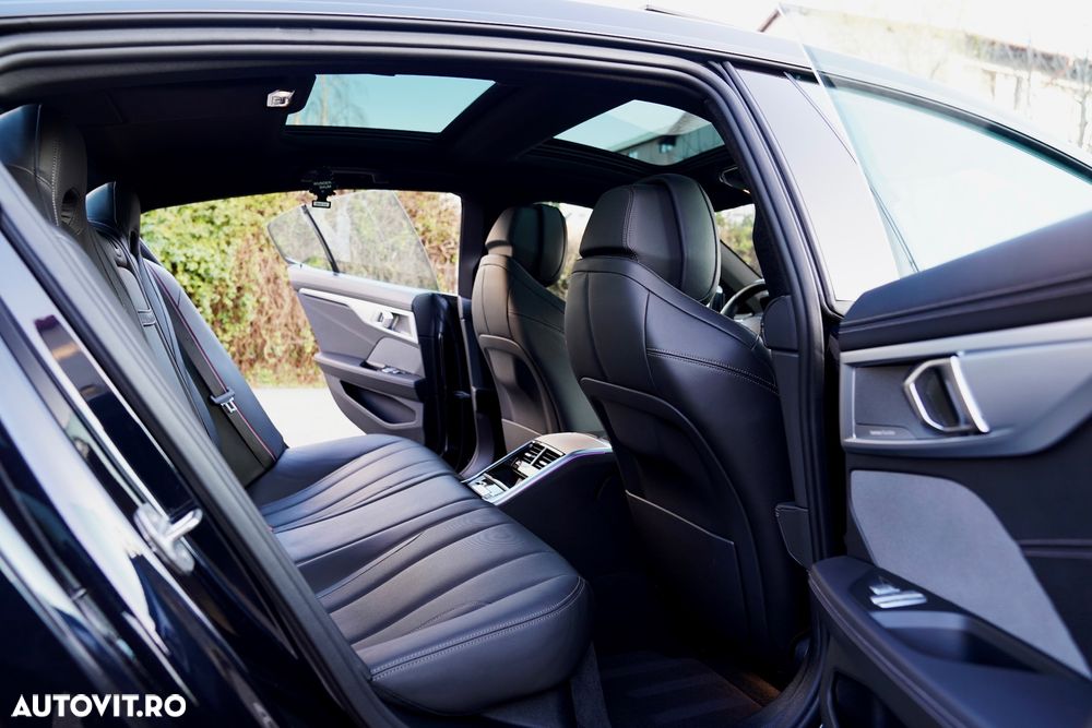 BMW Seria 8 840i xDrive - 15