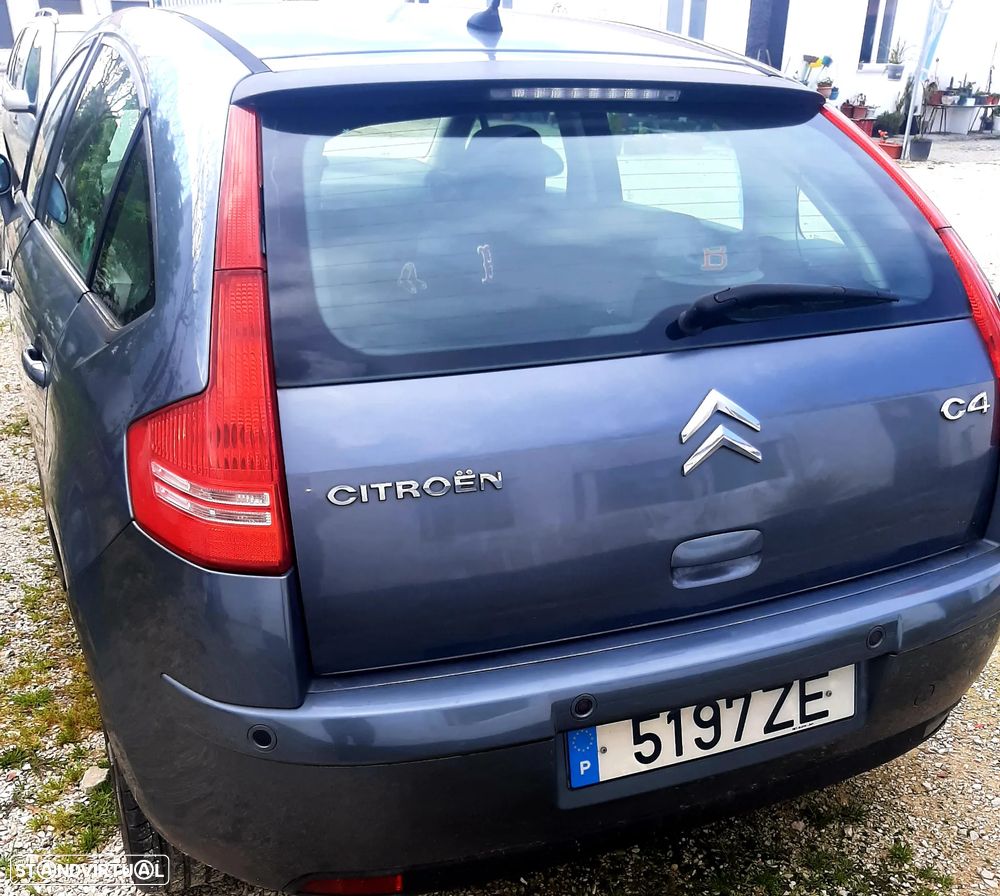 Citroën C4 1.6 HDi 110 Exclusive - 5