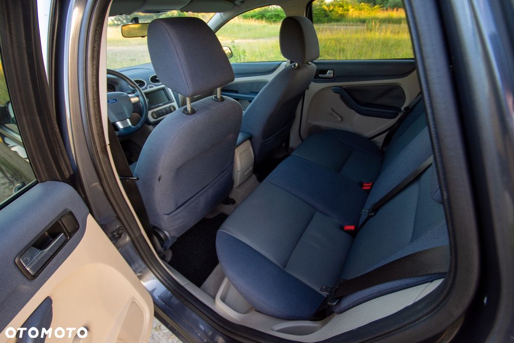 Ford Focus - 18