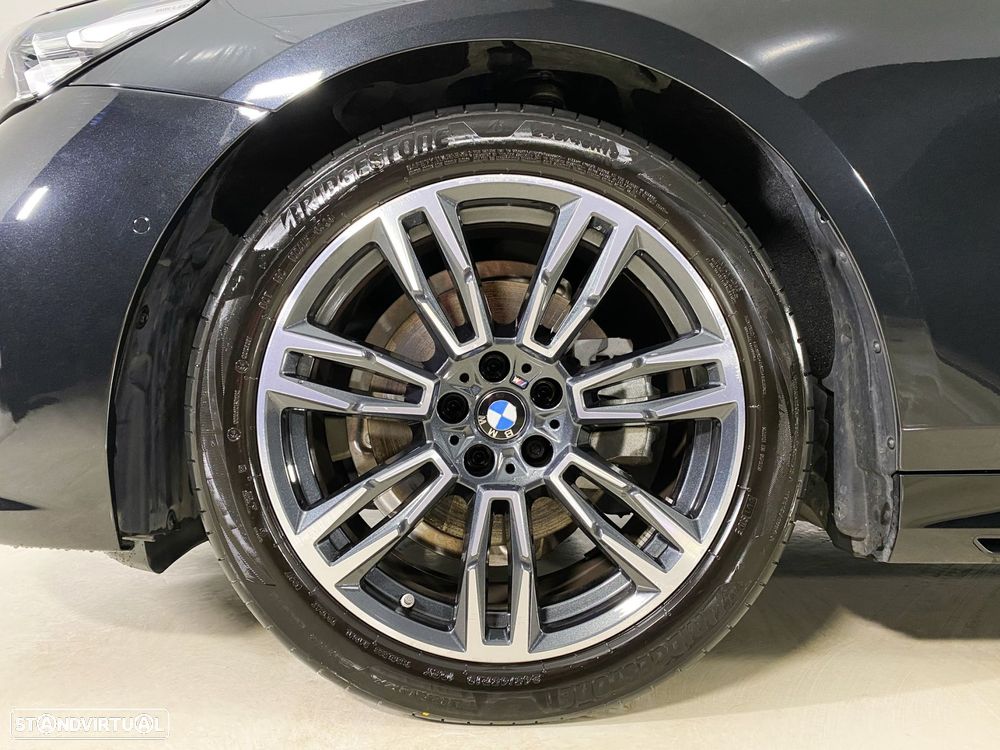 BMW 520 d Pack Desportivo M - 22