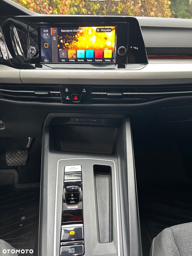 Volkswagen Golf - 31