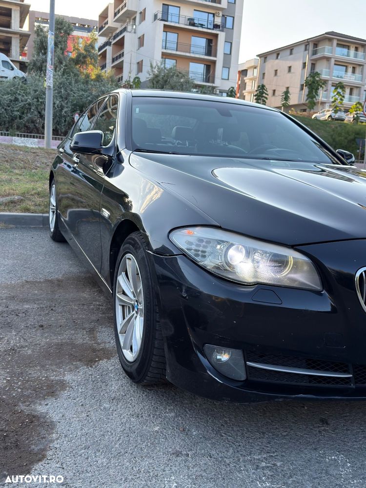 BMW Seria 5 530d xDrive AT - 3