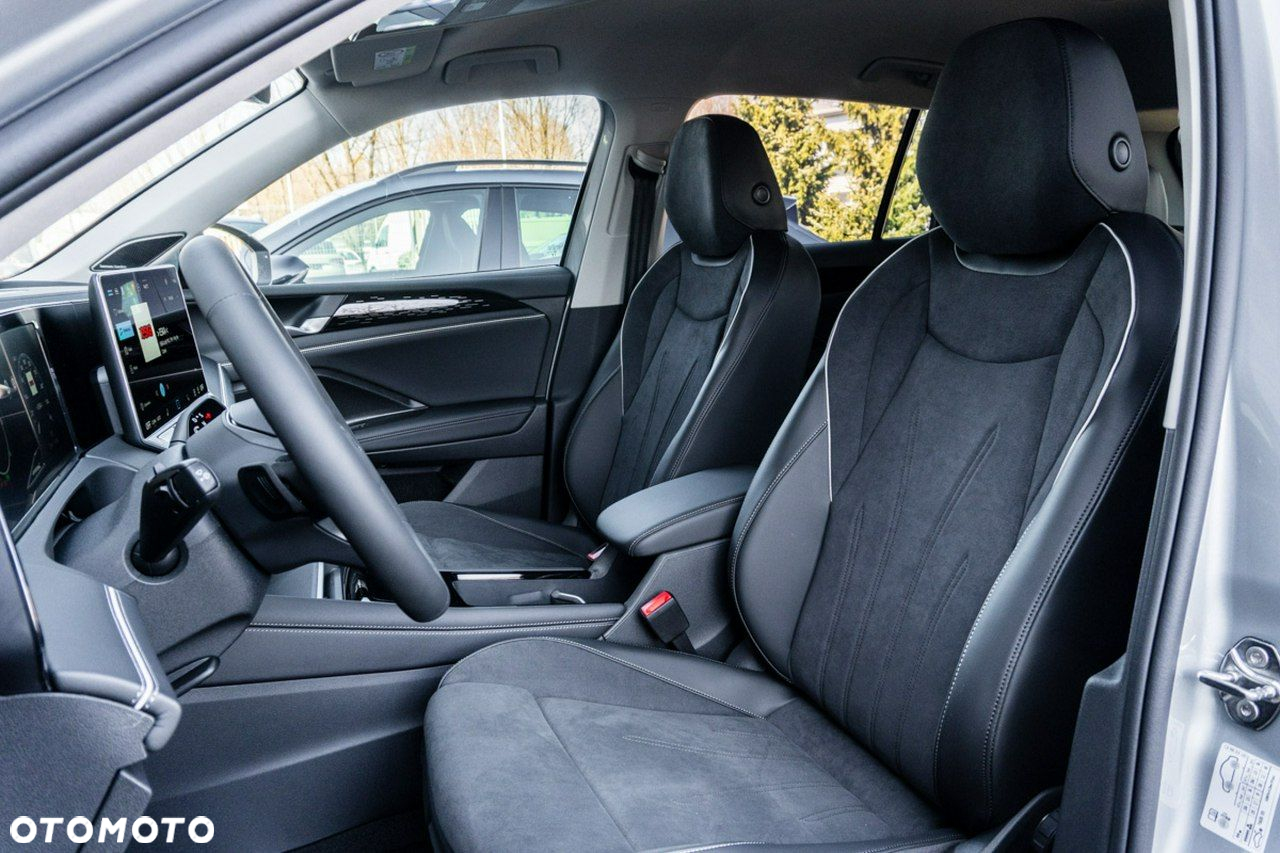 Volkswagen Tiguan - 12