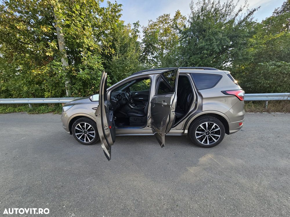Ford Kuga 2.0 TDCi 4WD Powershift ST-Line - 7