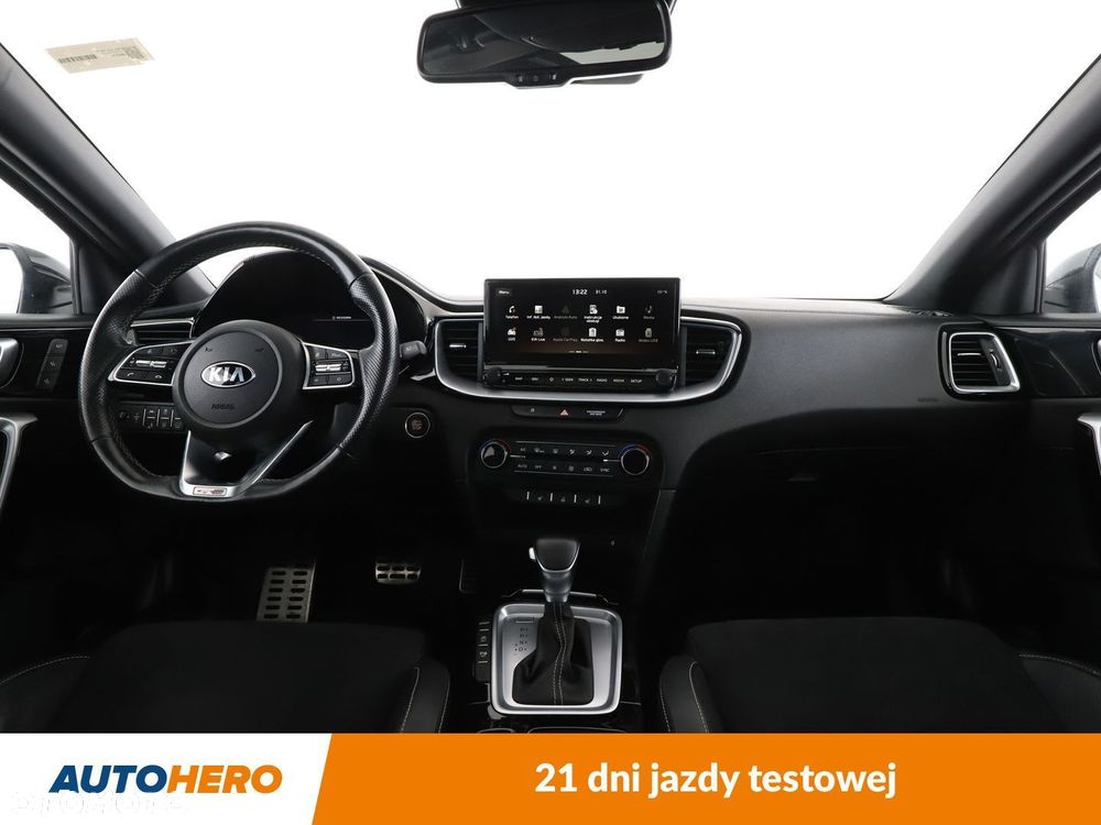 Kia ProCeed - 12